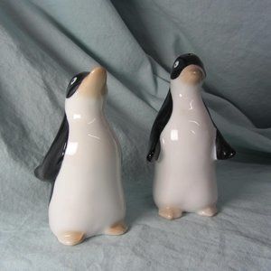 vintage Henriksen penguin salt & pepper shakers (w1977)
